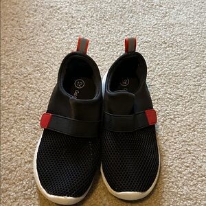 Cat & Jack Black and Red Kids Water Shoes